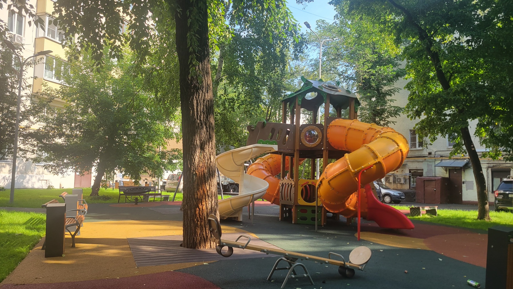 Семь новых детских площадок обустроят в Таганском районе, фото
