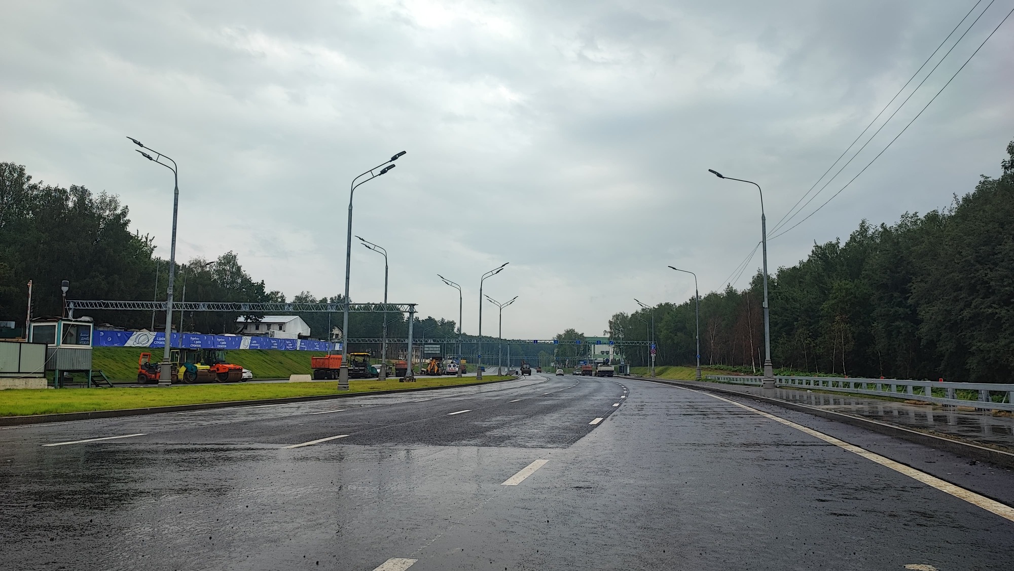 Завершено строительство участка автомагистрали до улицы Поляны, фото