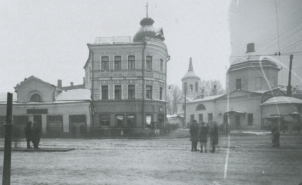 Кропоткинская — Тверская: первая часть маршрута по аллеям Бульварного кольца Кропоткинская — Тверская: первая часть маршрута по аллеям Бульварного кольца фото