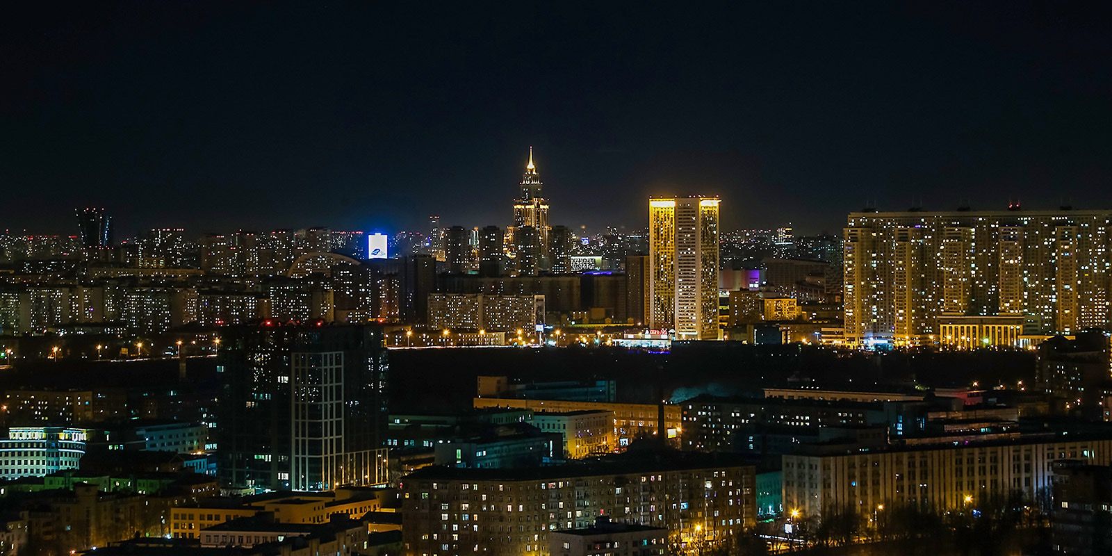 Москву снова попытались атаковать беспилотники, фото