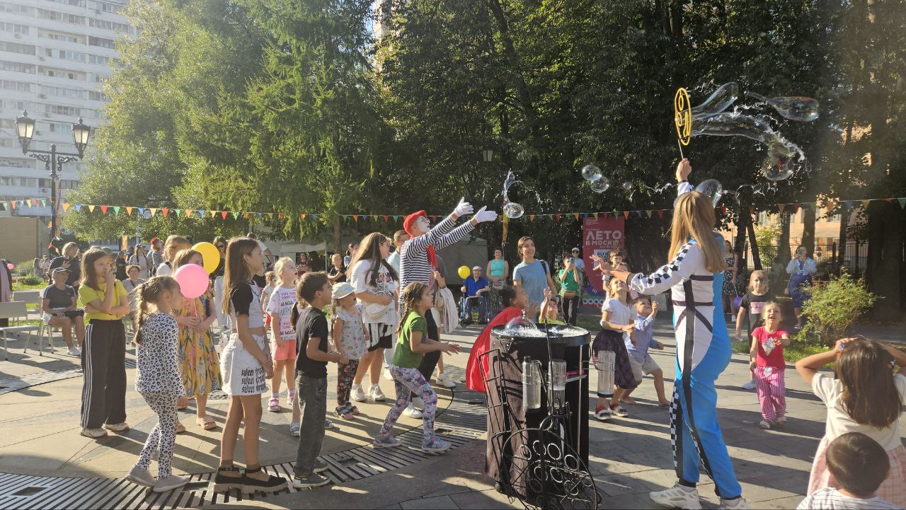 Праздничным концертом отметят День города в Обручевском, фото