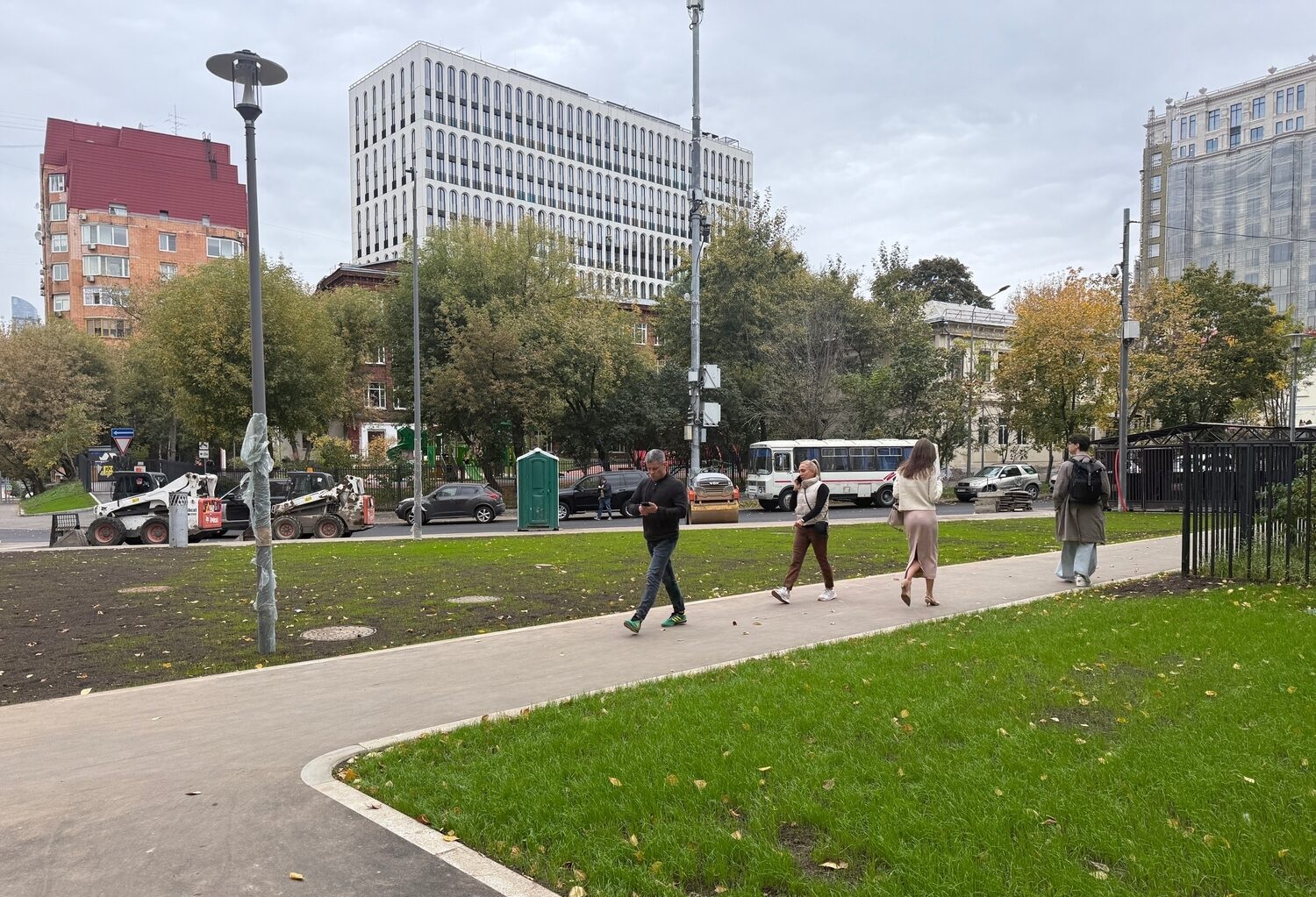 Благоустройство 1-го переулка Труженикова в Хамовниках закончат в конце сентября, фото