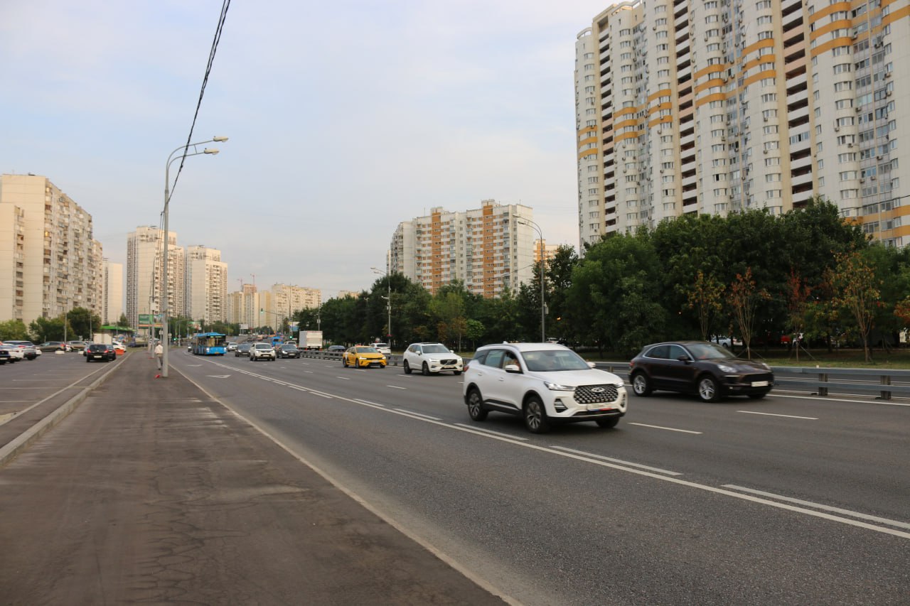 Более 50 километров асфальта заменили во дворах СЗАО, фото
