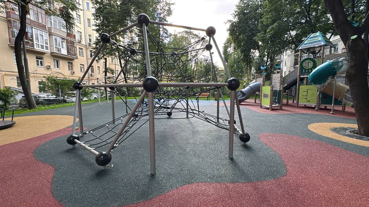 Локации для игр и тренировок на свежем воздухе обновили в Замоскворечье, фото