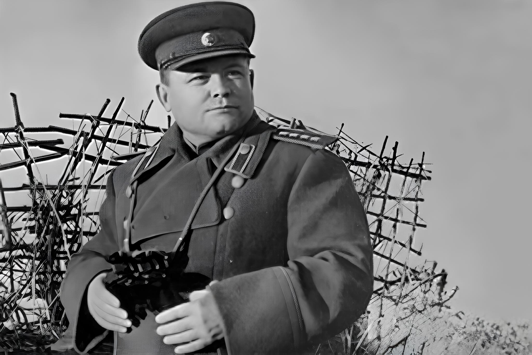 Памятник Герою Советского Союза Николаю Ватутину откроют в Фили-Давыдково, фото