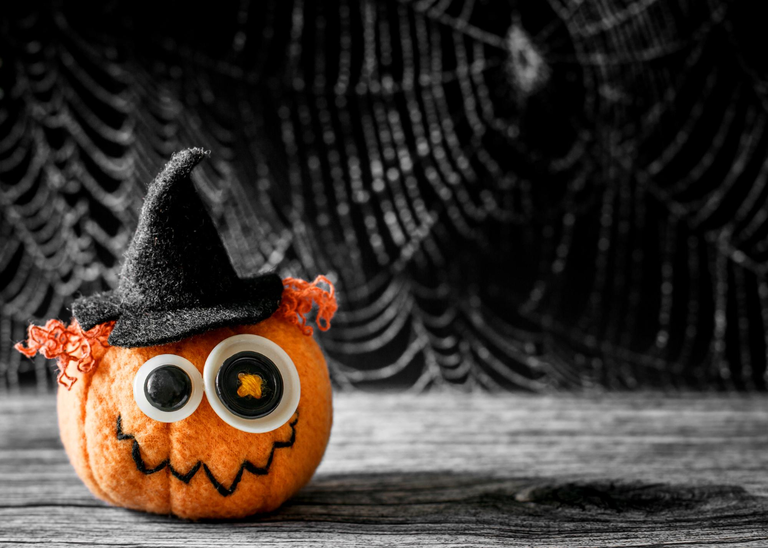 Демонстрация символов Хэллоуина может обернуться для москвичей арестами, фото