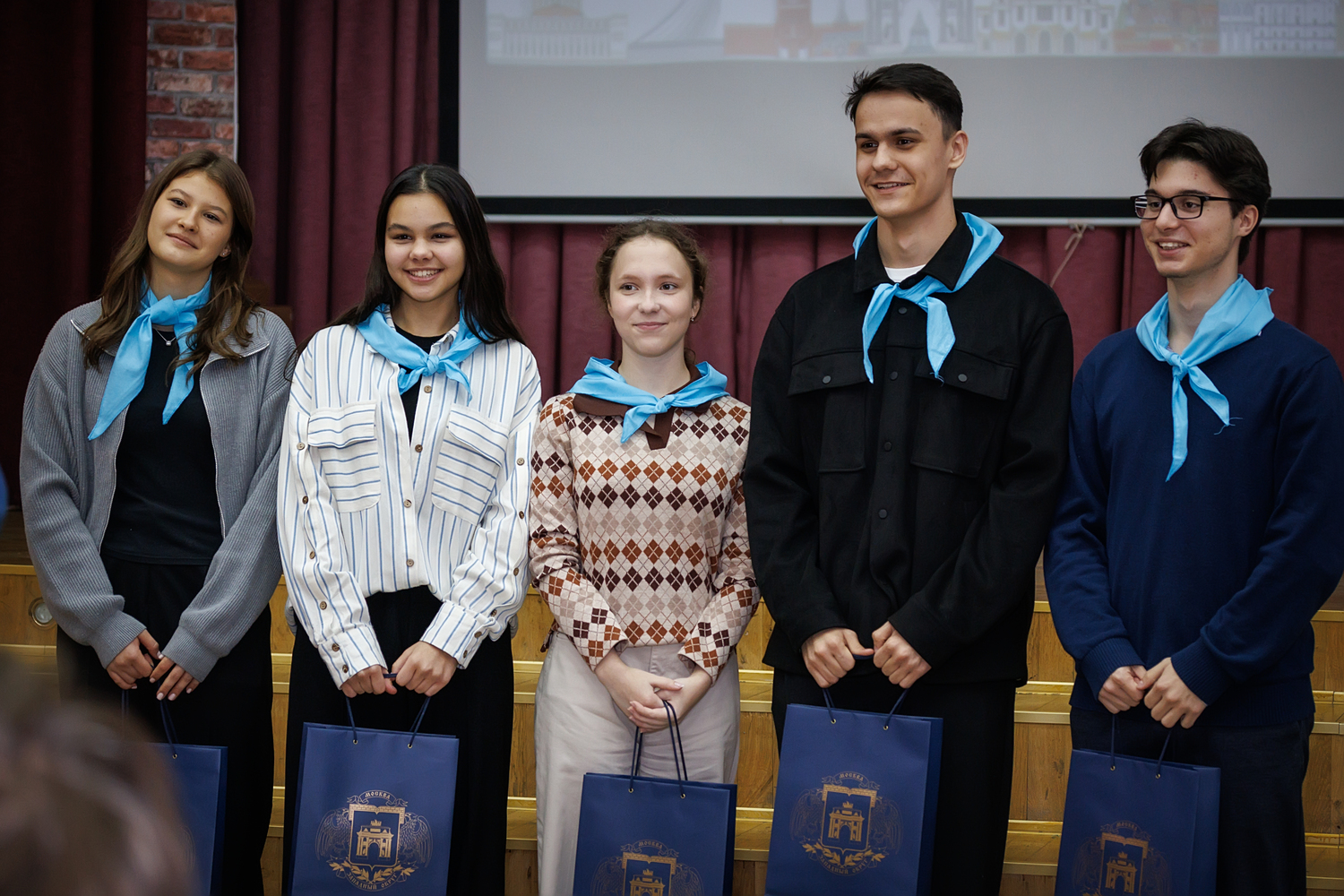 Клубный центр «Созвездие» проведет для школьников патриотический квиз, фото