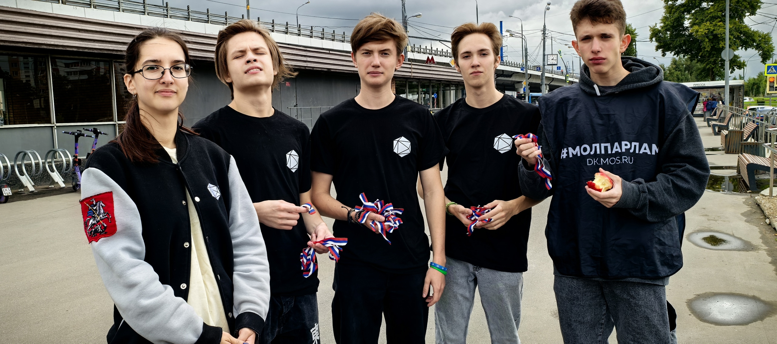 Молодежная палата Теплого Стана организует патриотическую акцию «Триколор единства», фото