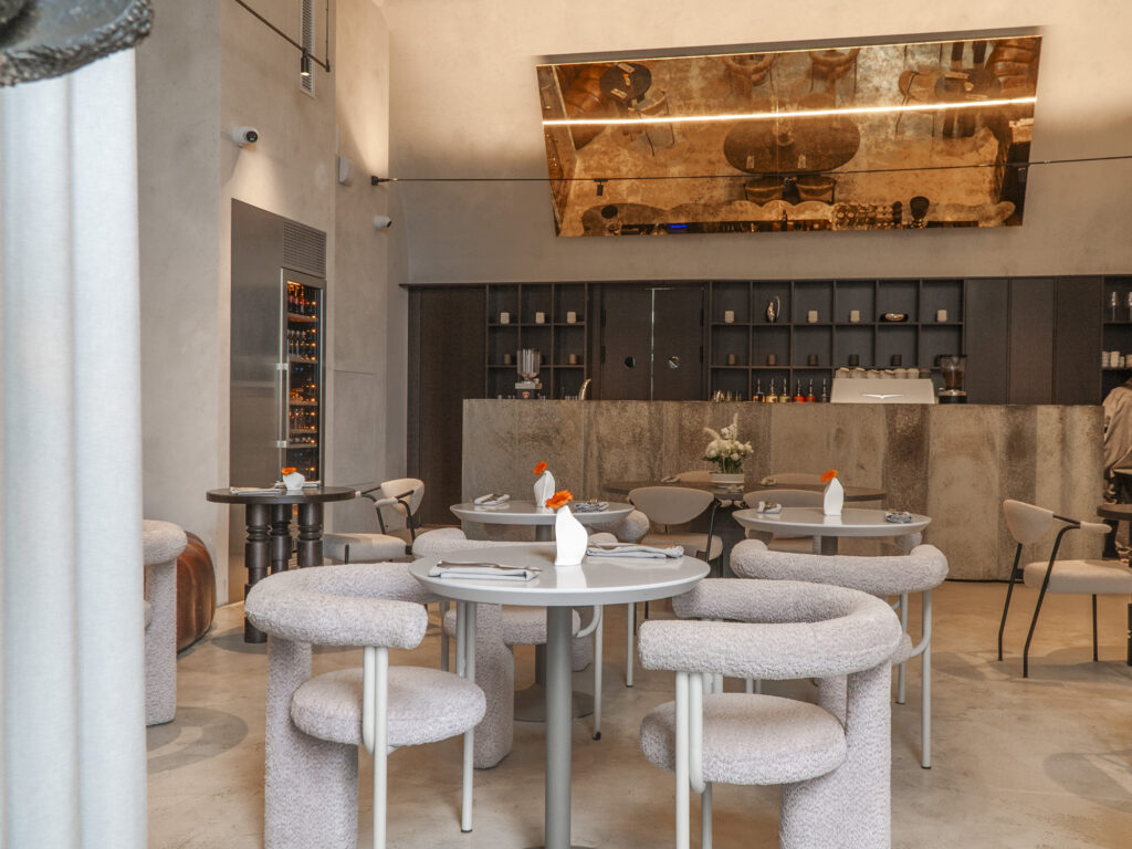 Беспредметное искусство, вечер камерной музыки и десерты без сахара — куда пойти после работы Беспредметное искусство, вечер камерной музыки и десерты без сахара — куда пойти после работы фото