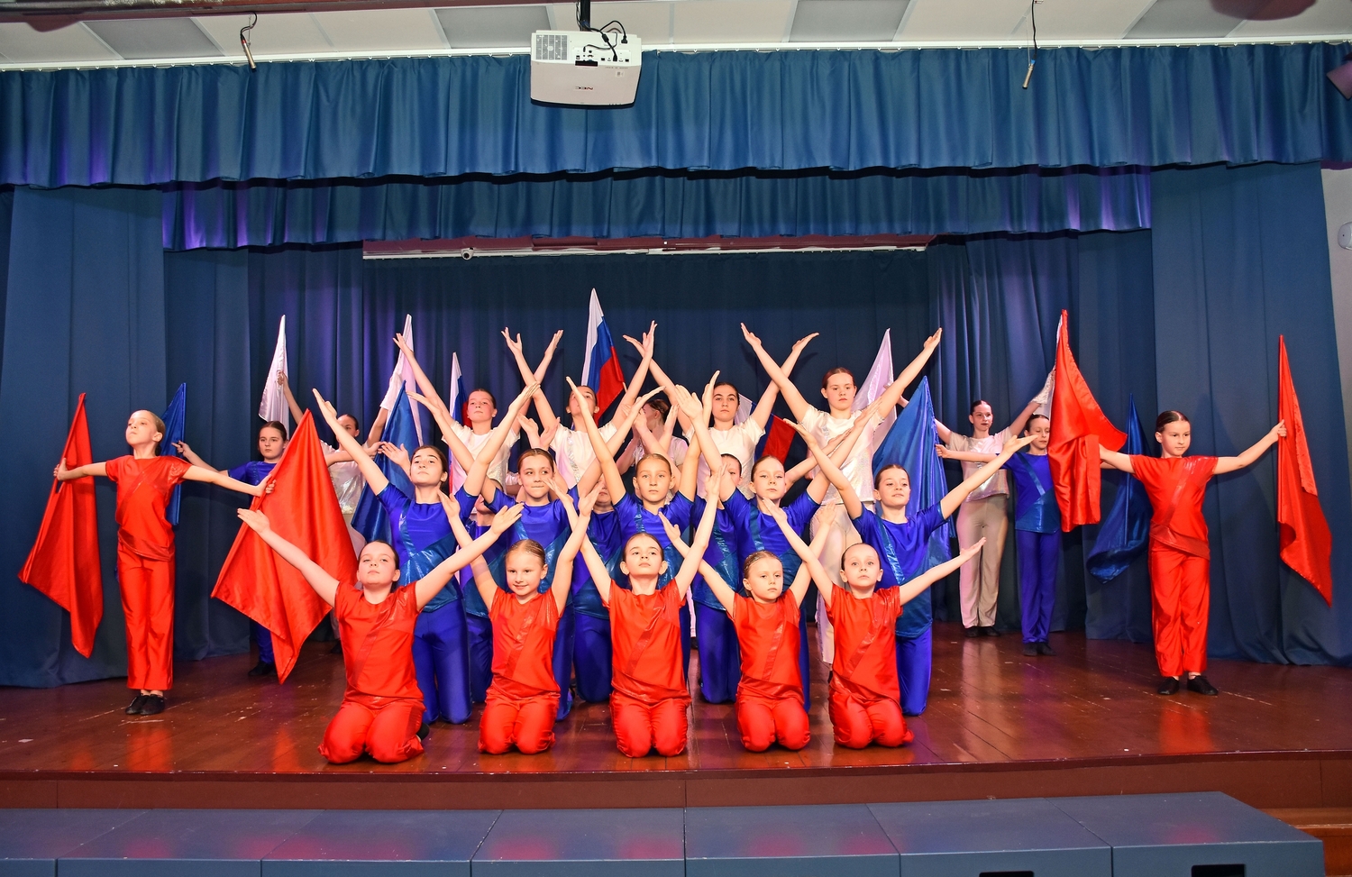 Концертная программа ко Дню народного единства пройдет в Академическом, фото