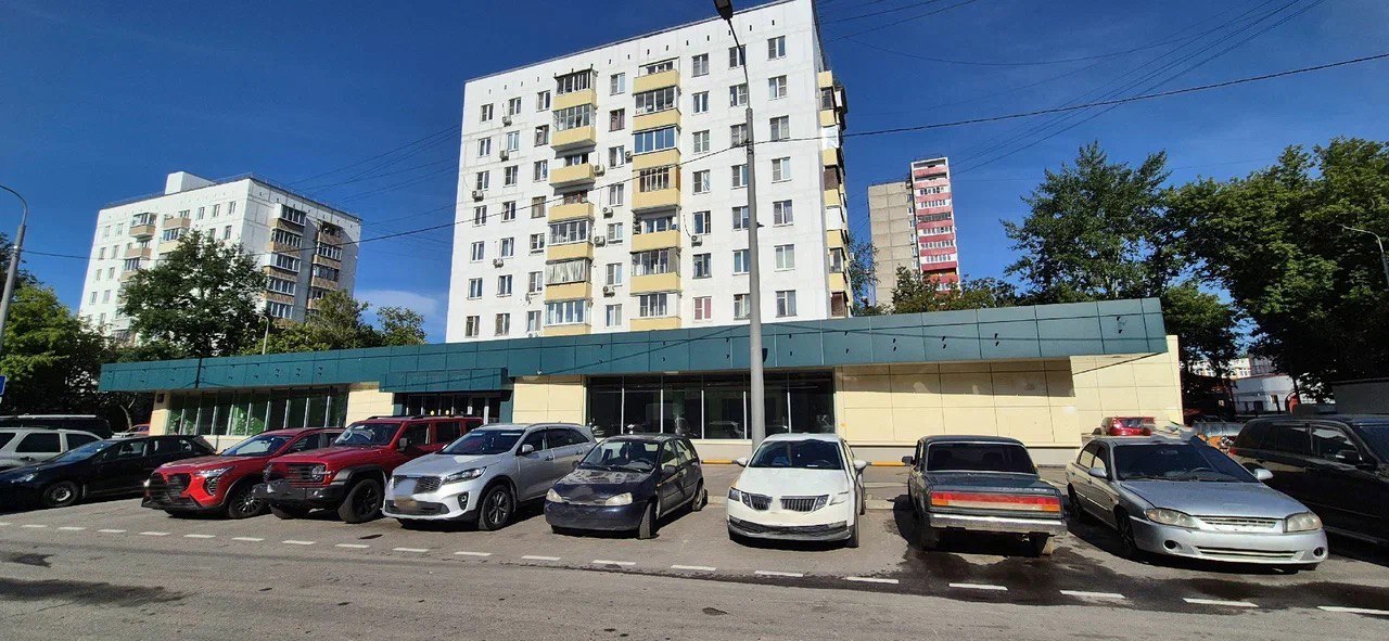 В ЮВАО выставили на аукцион просторное помещение для бизнеса, фото
