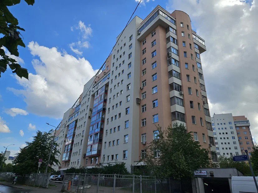 Коммерческое помещение на севере Москвы доступно для покупки на аукционе, фото