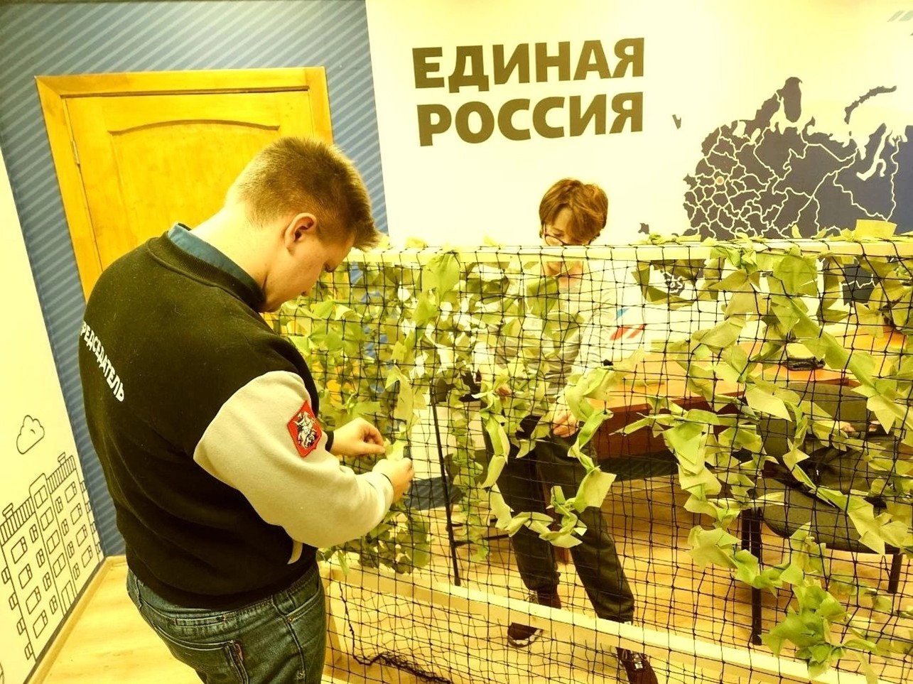 Мастер-класс по плетению маскировочных сетей пройдет в Останкинском, фото