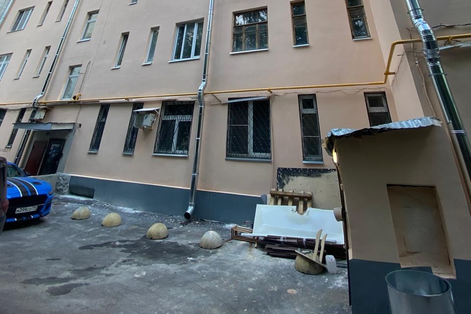 Капитальный ремонт жилого дома завершили в Архангельском переулке, фото