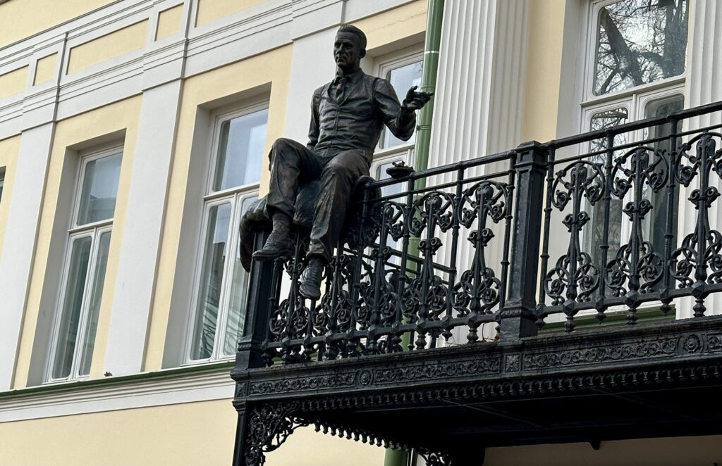 Тверская — Баррикадная: место встречи изменить можно  фото