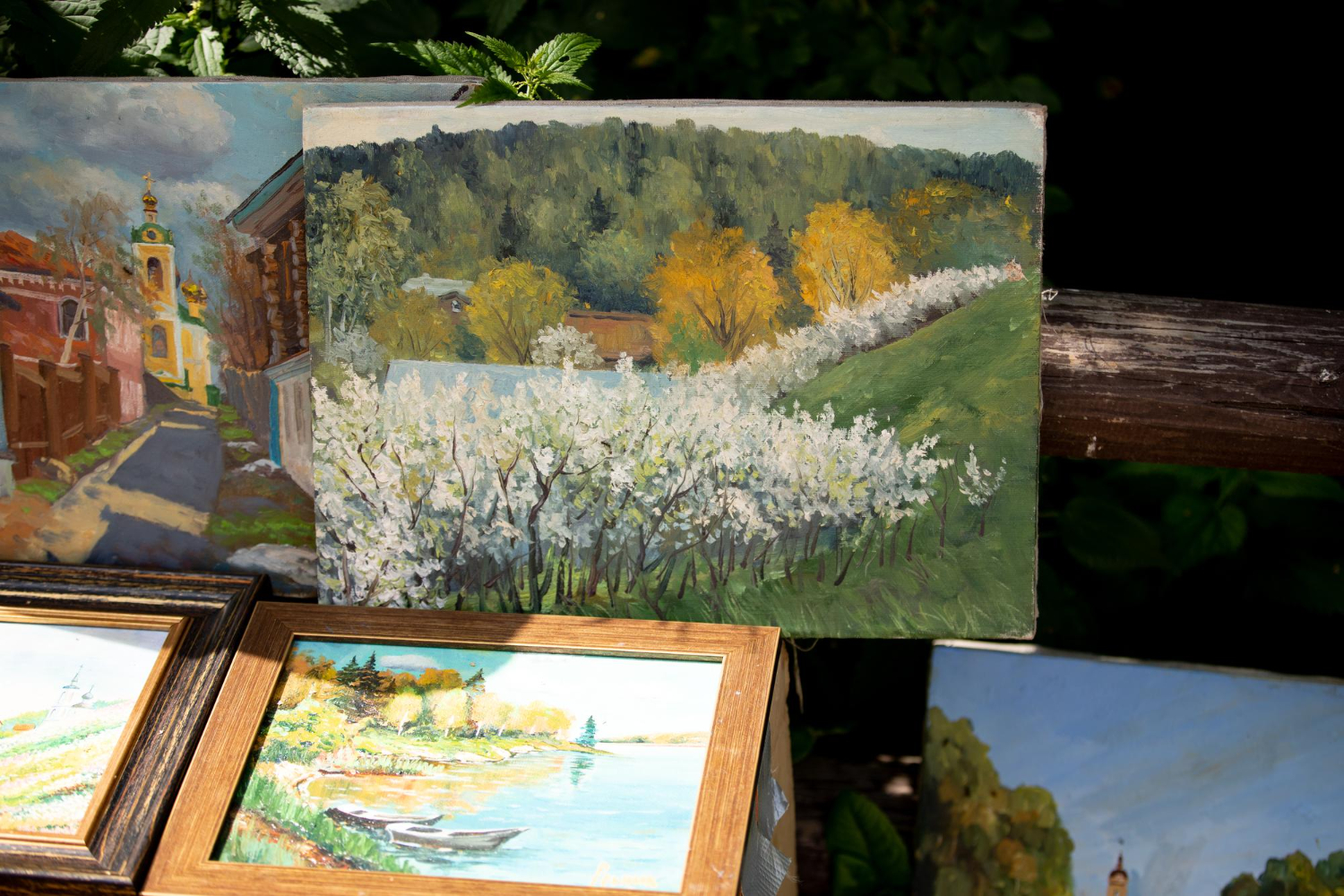 Выставка «Семь граней реальности» открыта в галерее «Художники Чертанова» и продлится до 9 января, фото