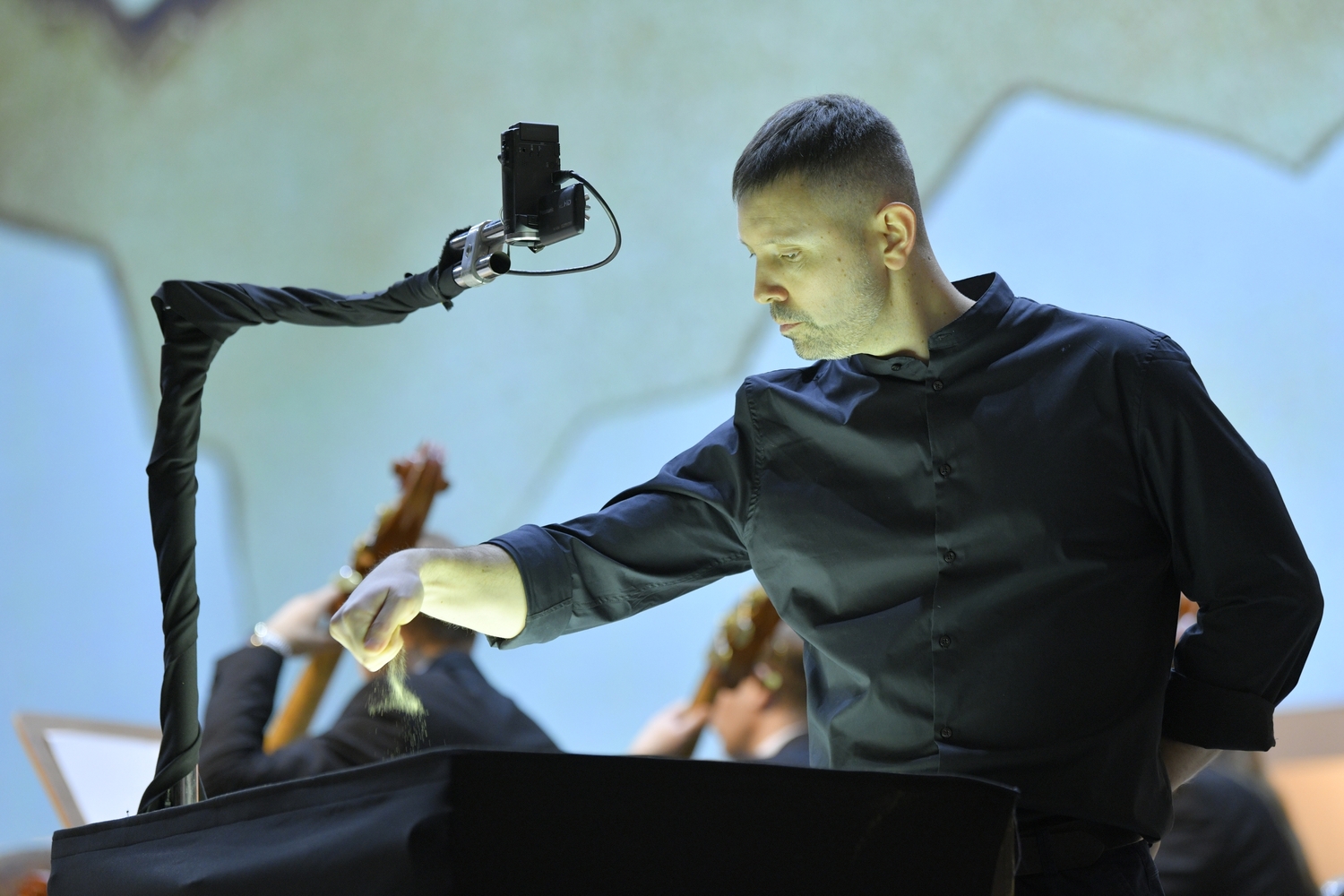 Культурный центр «Лира» представит песочный моноспектакль «Аленький цветочек», фото