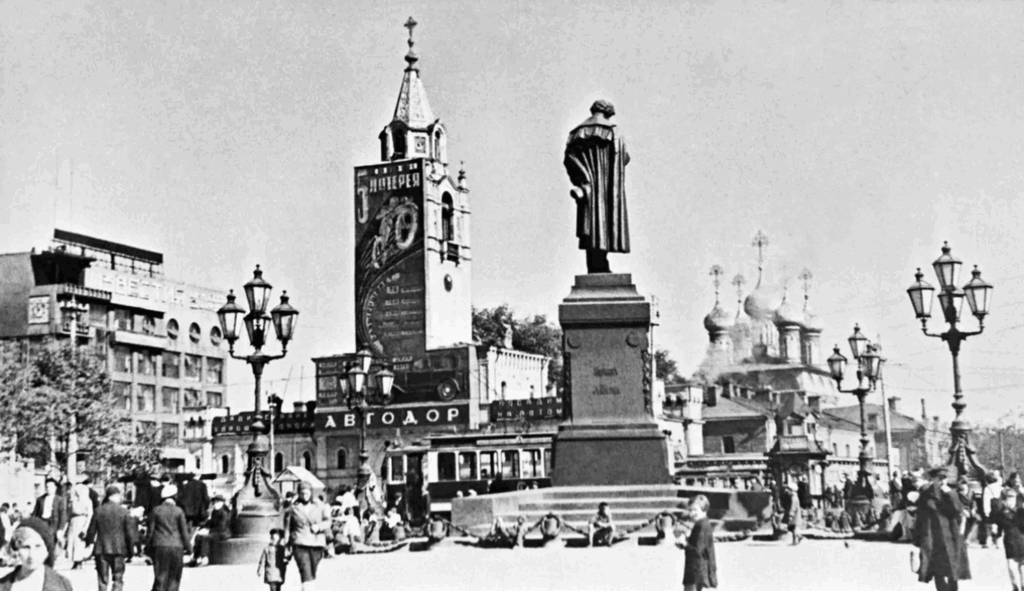 Тверская — Баррикадная: место встречи изменить можно  фото