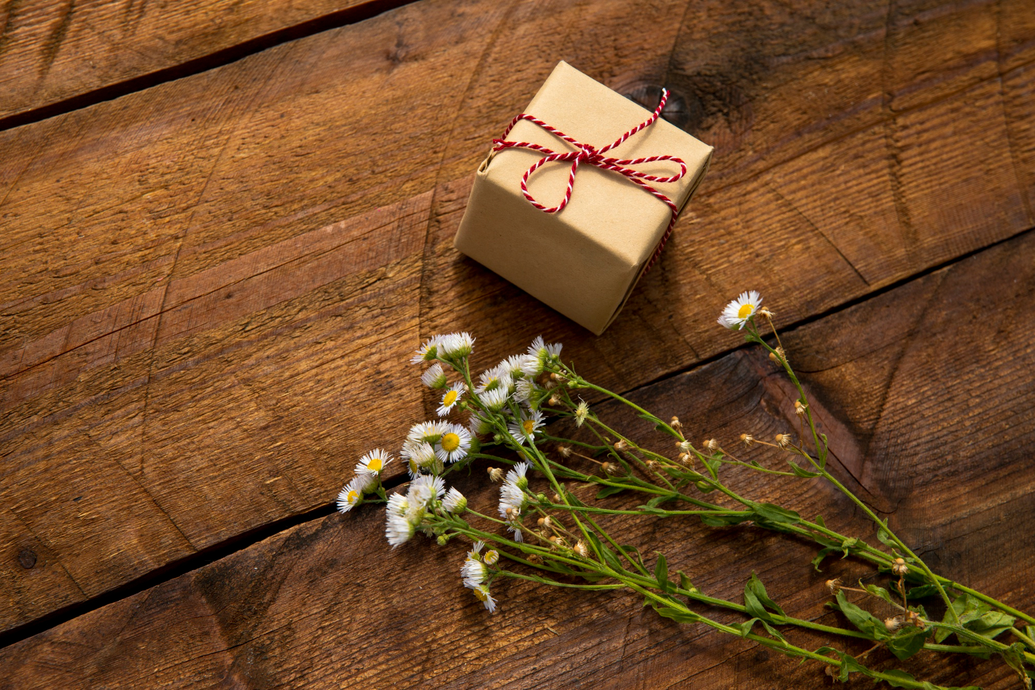 Щедрость без повода: как часто россияне готовят сюрпризы близким, фото