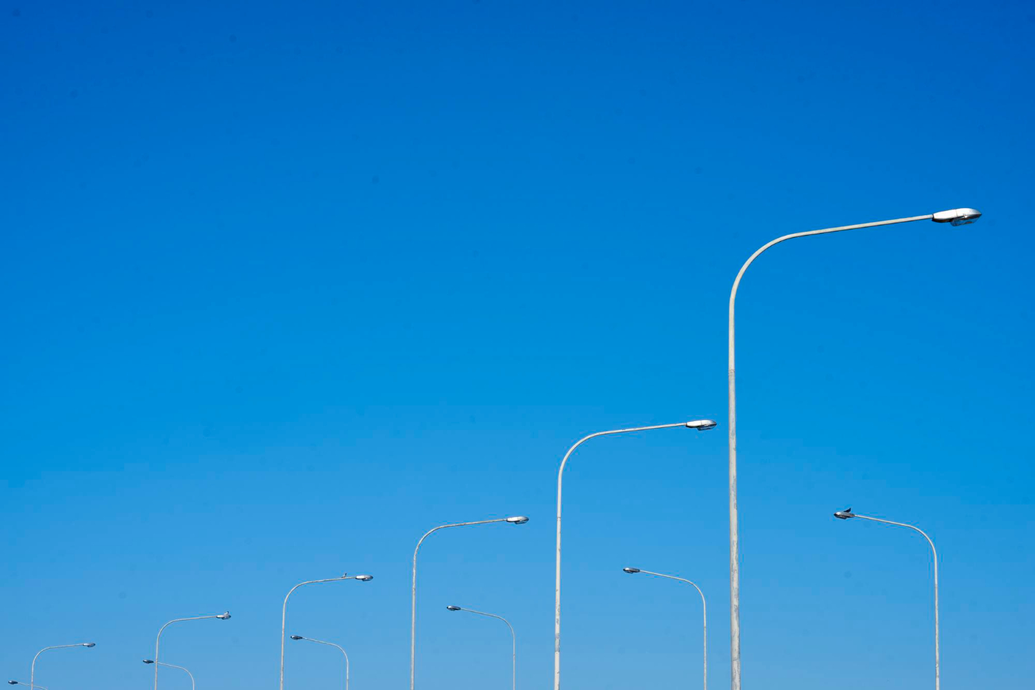 В Ростокино стало светлее: в районе установили 20 новых опор освещения, фото