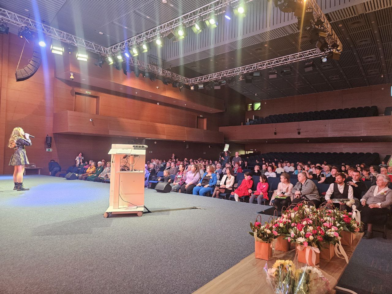 Праздничный концерт ко Дню матери состоится в районе Соколиная Гора, фото