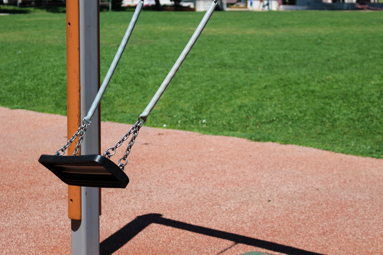 Благоустройство за счет средств от платных парковок завершили в Москворечье-Сабурово, фото