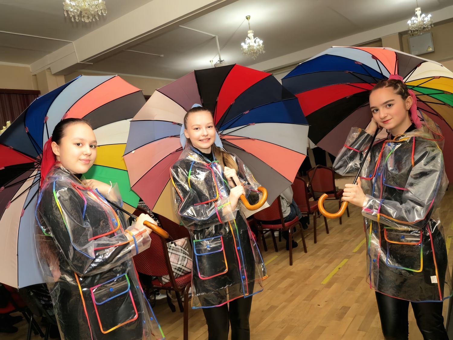 Досуговый центр «Атлант» проведет концерт ко Дню матери в Котловке, фото