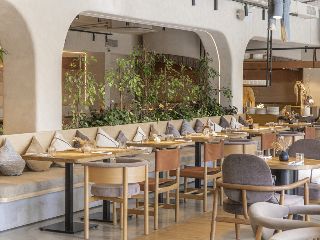 Художники-наивы, игра на ханге и новая кавказская кухня — куда пойти после работы Художники-наивы, игра на ханге и новая кавказская кухня — куда пойти после работы фото