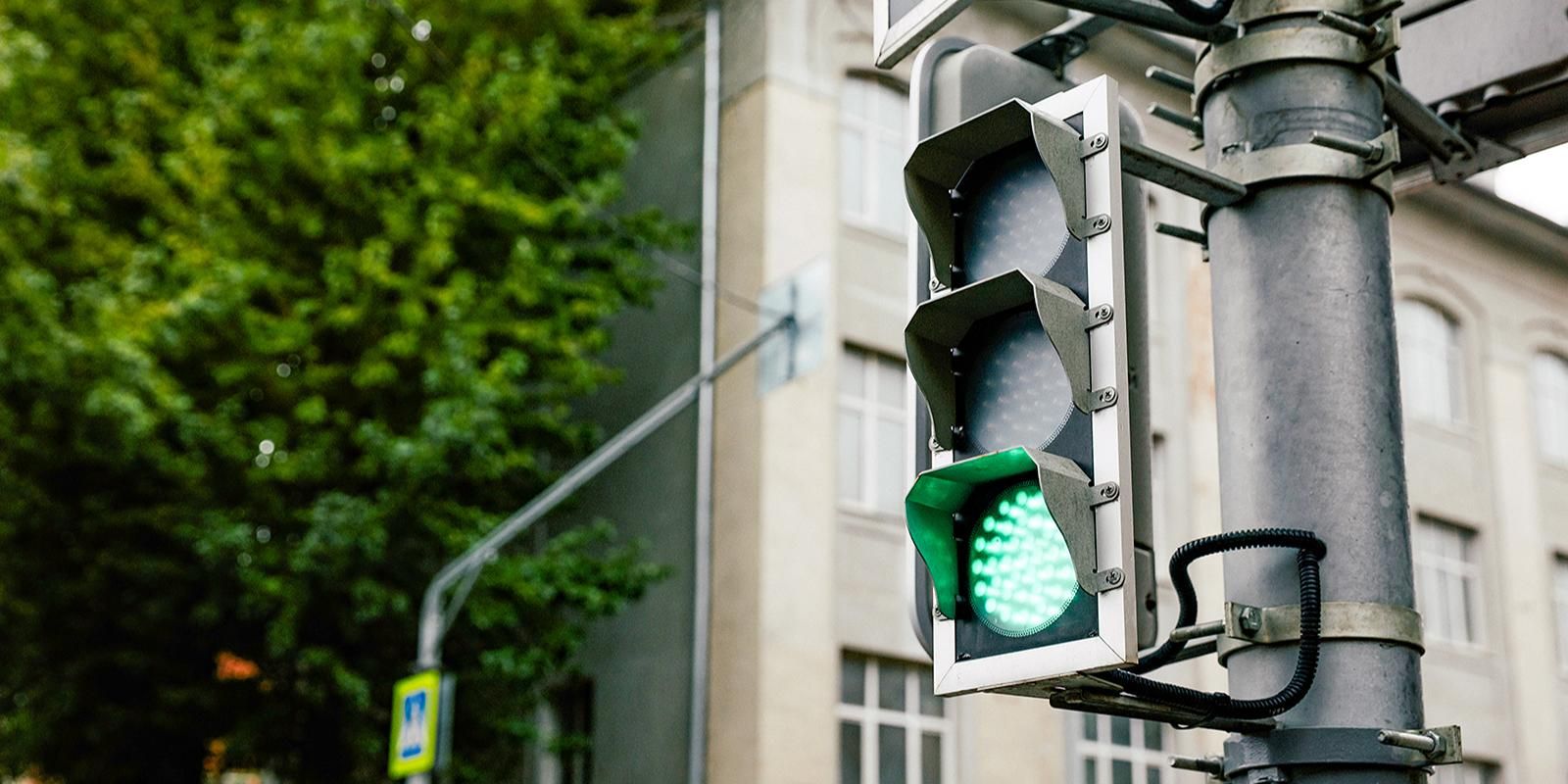 В Москве 85 светофоров переведут на зимний режим работы, фото