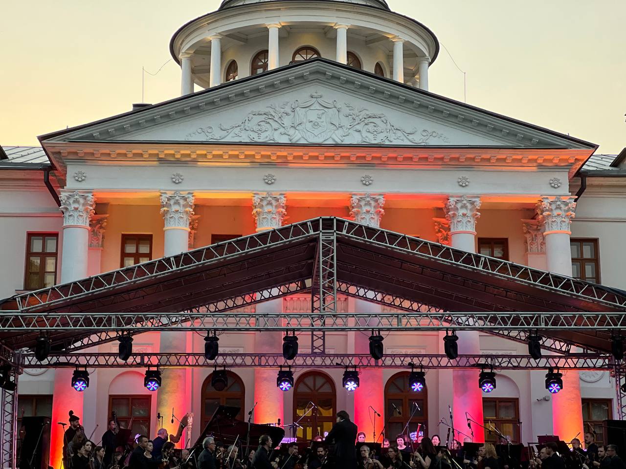 Концерт к 130-летию Сергея Есенина пройдет в Щербинке, фото