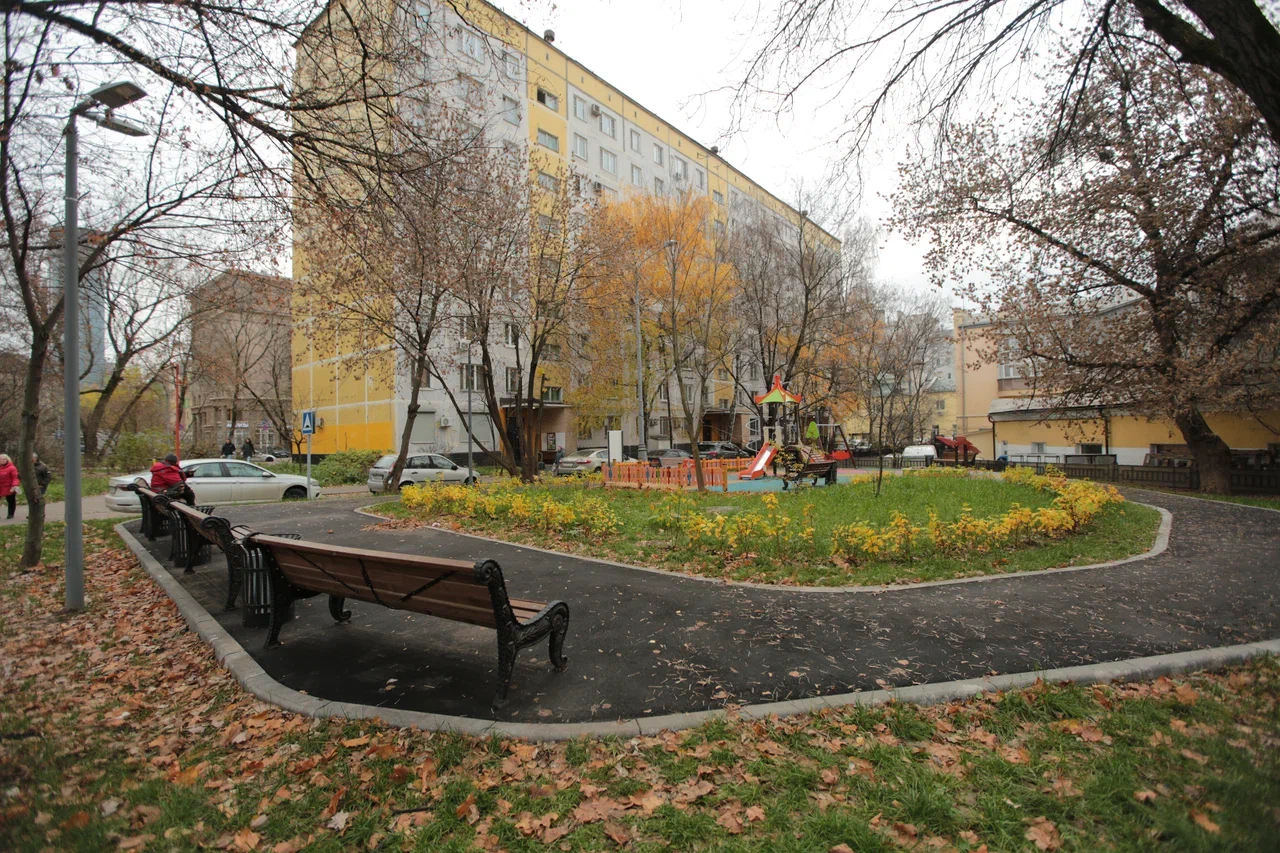 Пешеходные маршруты обновили в Беговом, фото