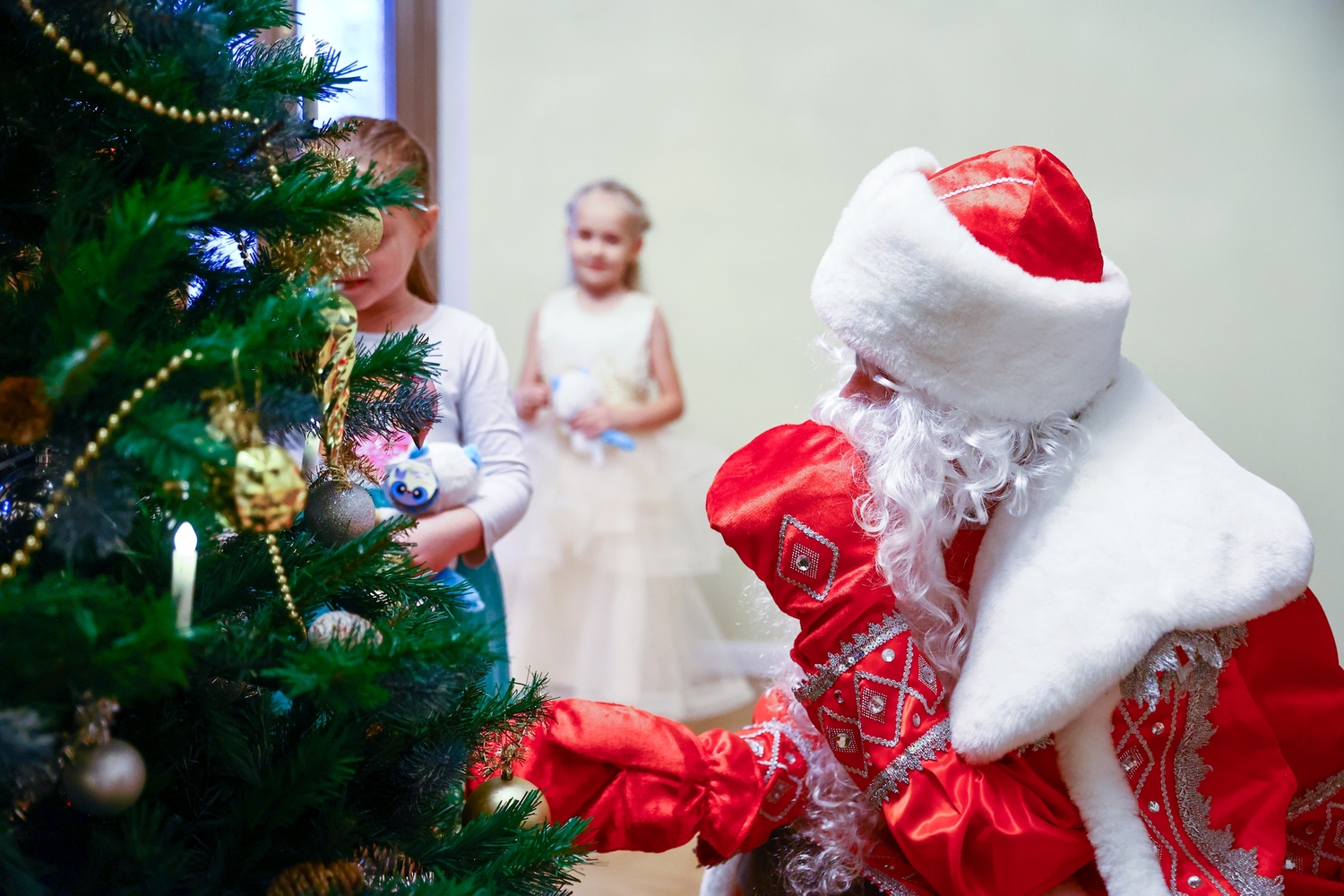 Досуговый центр «Атлант» проведет новогоднюю программу для детей в Академическом, фото