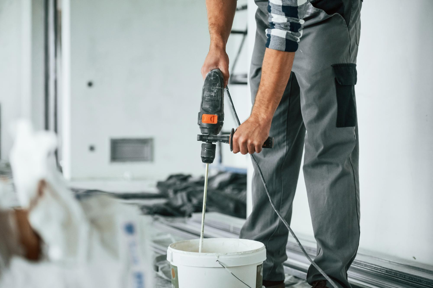 Ремонт более 100 подъездов пройдет в Ломоносовском в 2026 году, фото