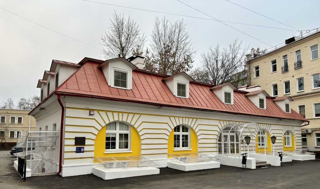 Тверская — Баррикадная: Патриаршие без «Патриков». Часть 1 Тверская — Баррикадная: Патриаршие без «Патриков». Часть 1 фото