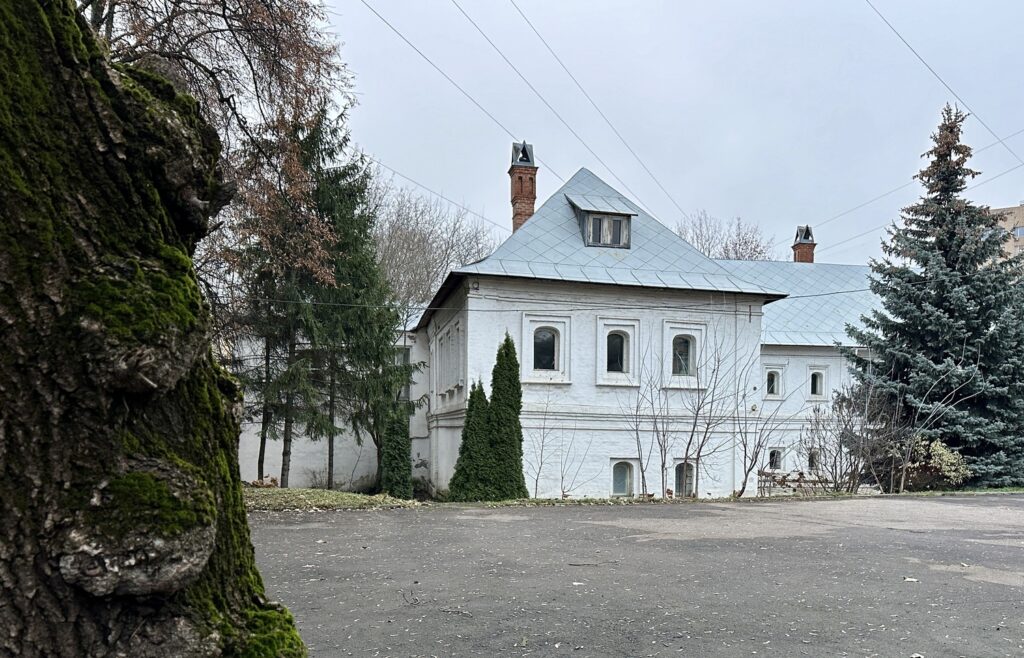 Тверская — Баррикадная: Патриаршие без «Патриков». Часть 1 Тверская — Баррикадная: Патриаршие без «Патриков». Часть 1 фото