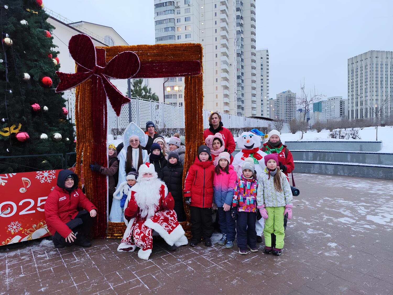 Новогоднее шоу «Елка главы управы» пройдет в Котловке , фото