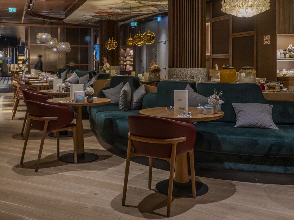 Музыкальное лото, фотореализм и ресторан в стиле Марка Шагала — куда пойти после работы Музыкальное лото, фотореализм и ресторан в стиле Марка Шагала — куда пойти после работы фото