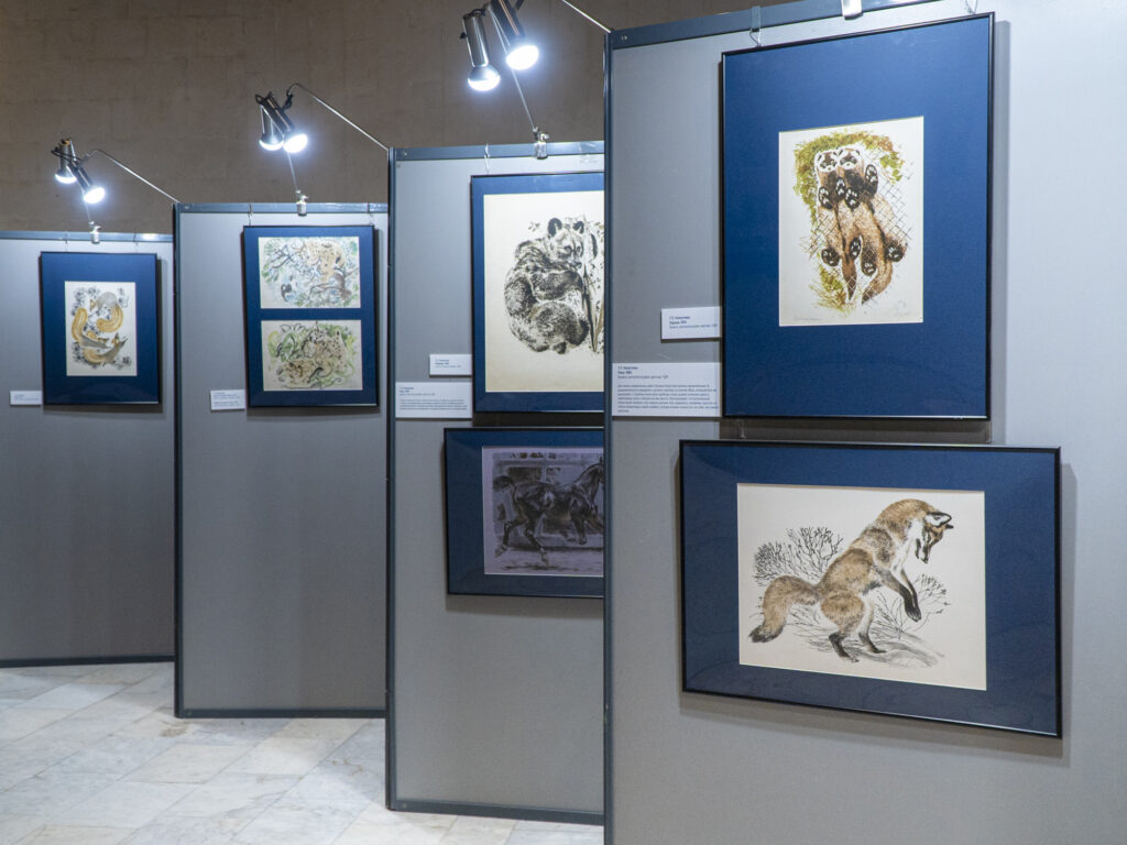 Книжная иллюстрация, комедия дель арте и ресторан из Поднебесной &mdash; куда пойти после работы  фото