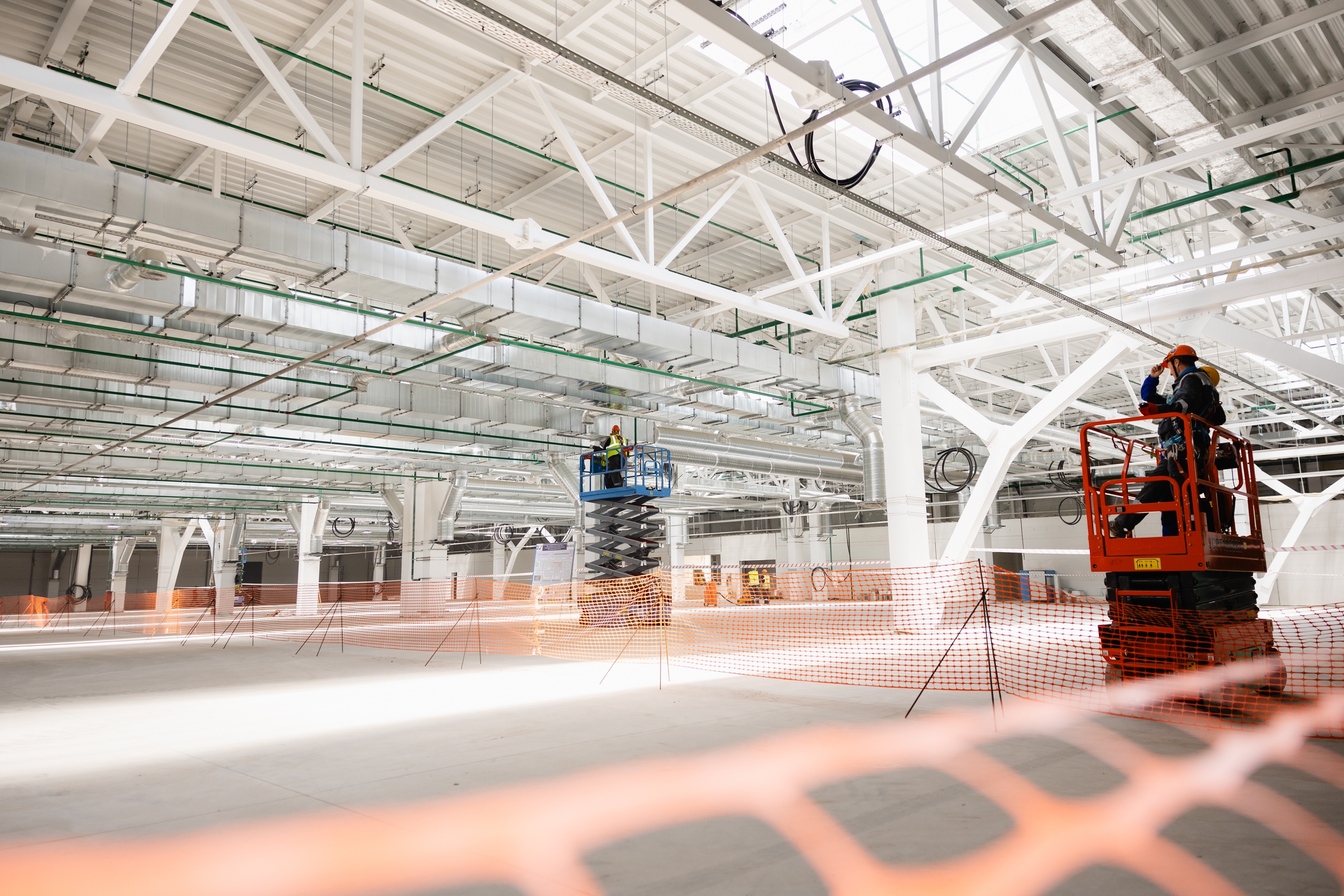 EVRAZ STEEL BUILDING задает стандарт открытости: промтуризм как драйвер развития отрасли металлоконструкций, фото