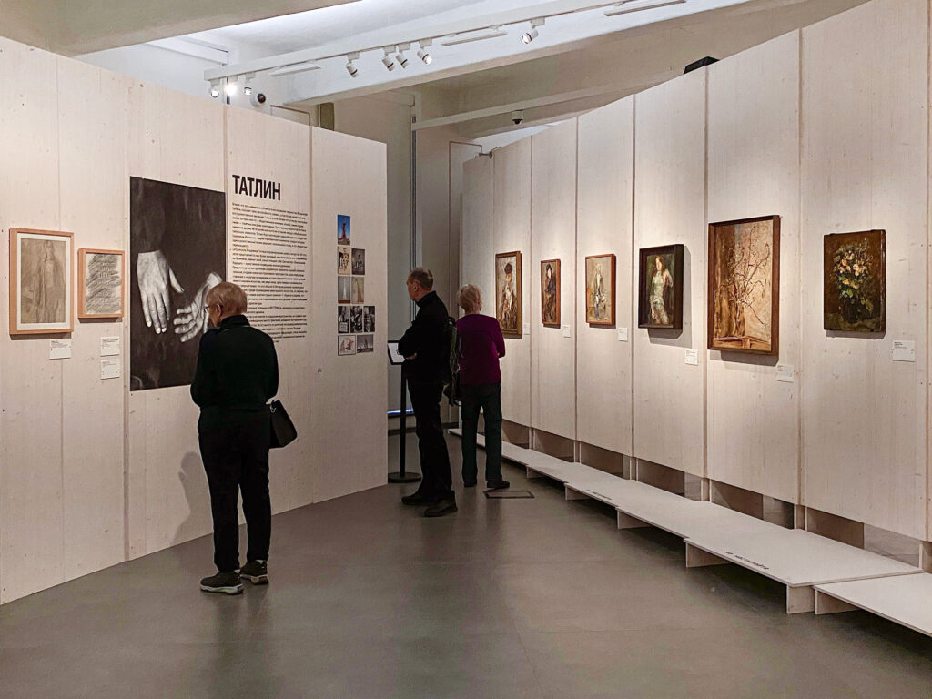 Художник-футурист, плавание и традиционная грузинская кухня — куда пойти после работы Художник-футурист, плавание и традиционная грузинская кухня — куда пойти после работы фото