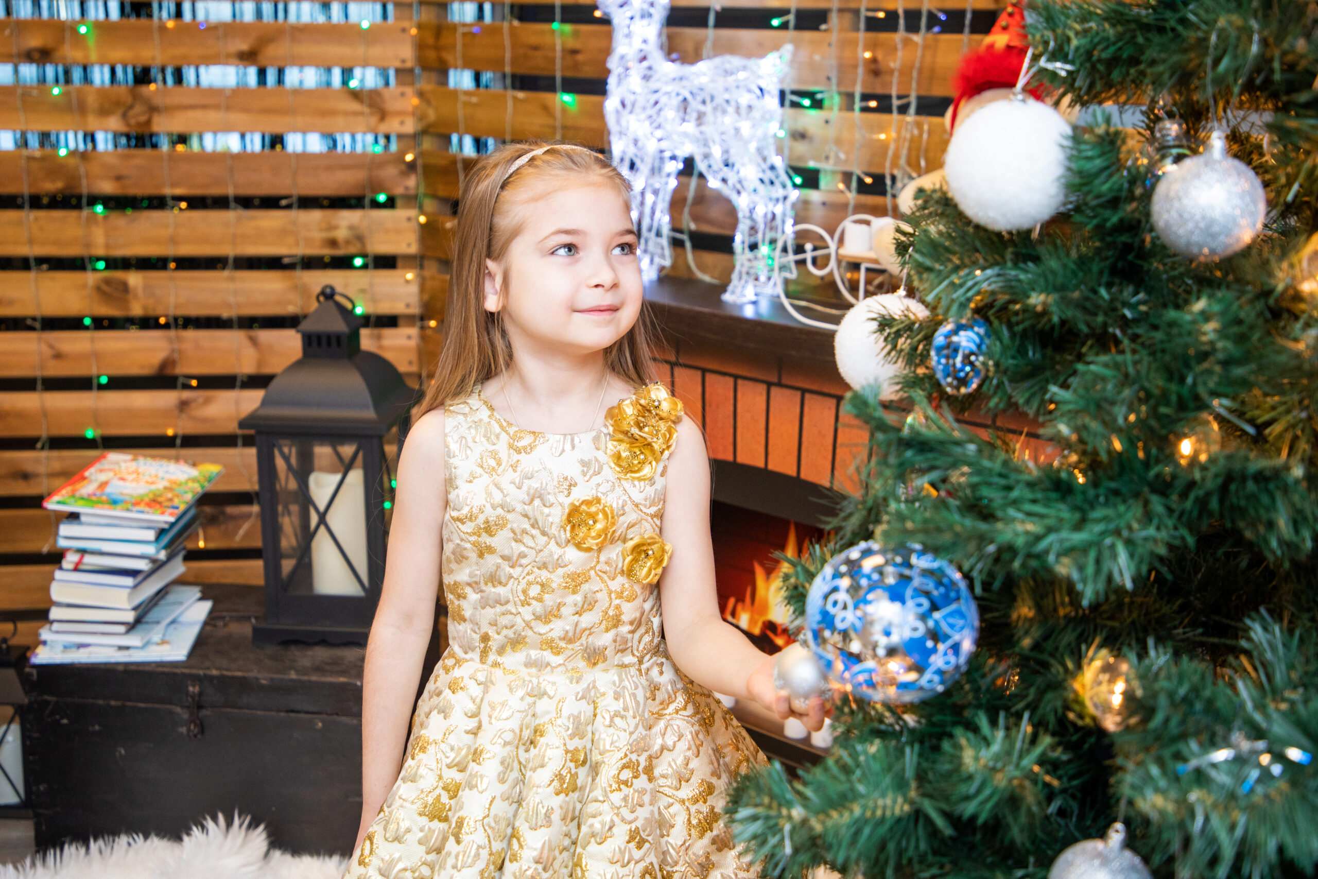 Новогодний бал подготовили для жителей Восточного округа, фото