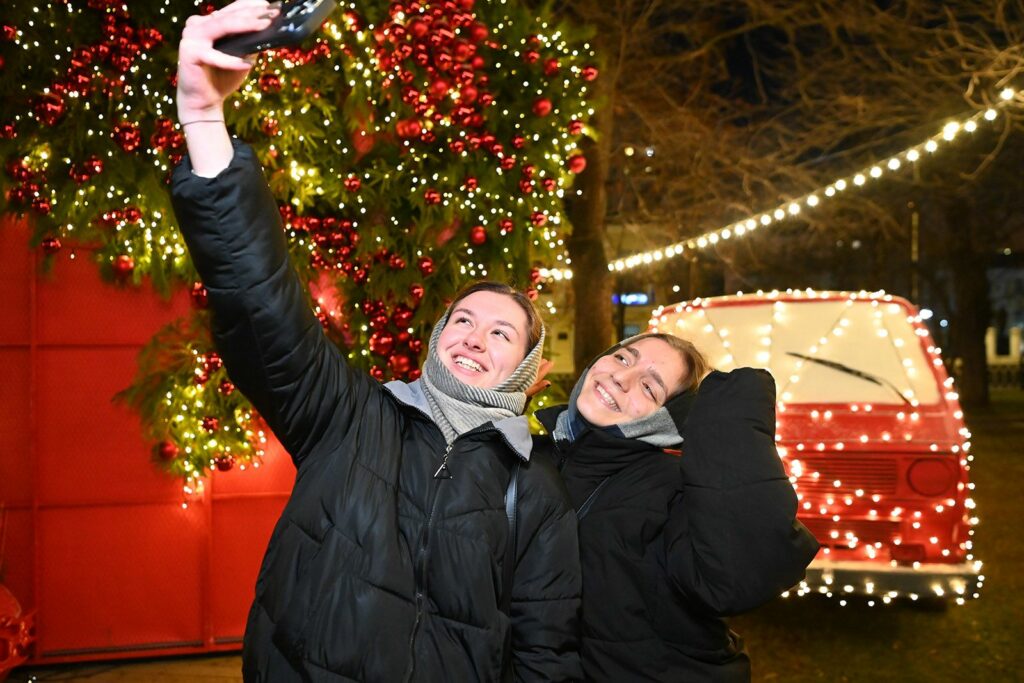 Маршрут построен: спланировать посещение фестиваля «Путешествие в Рождество» поможет «2ГИС» Маршрут построен: спланировать посещение фестиваля «Путешествие в Рождество» поможет «2ГИС» фото