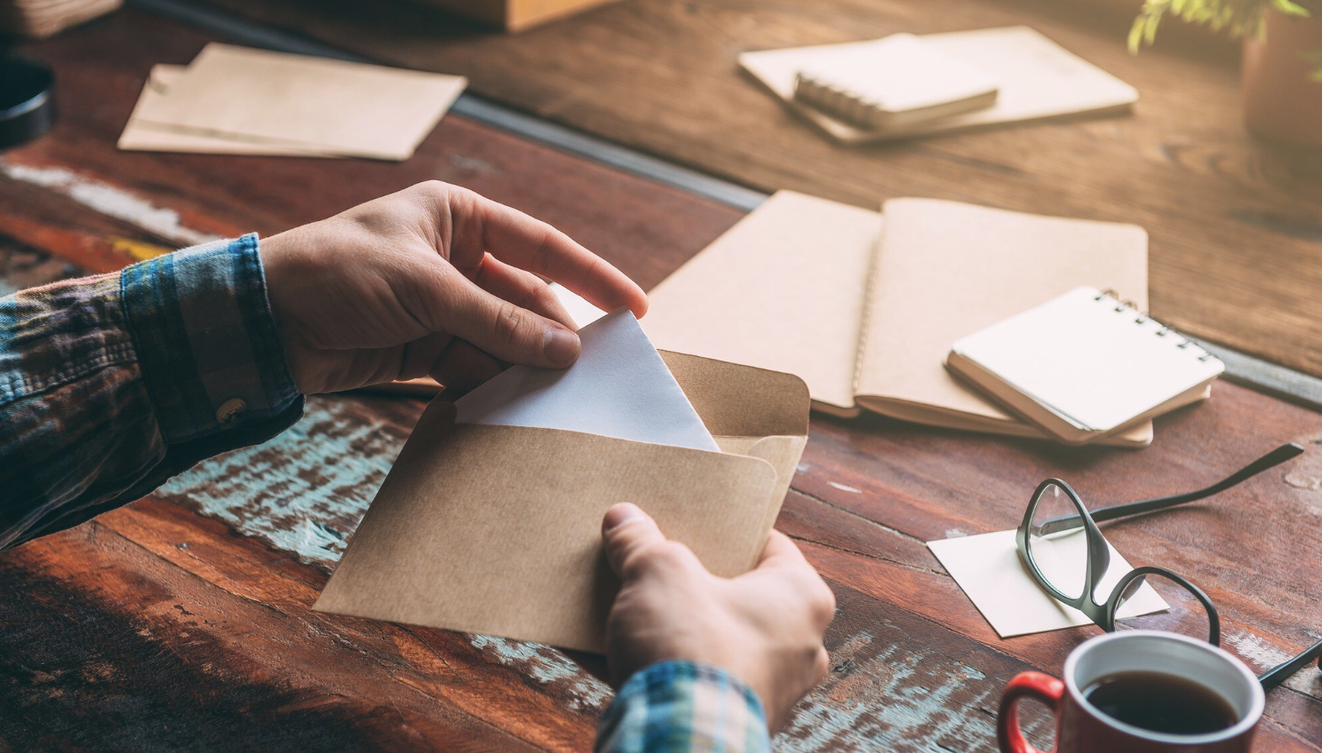 Жители Бескудниковского создадут открытки для участников СВО, фото