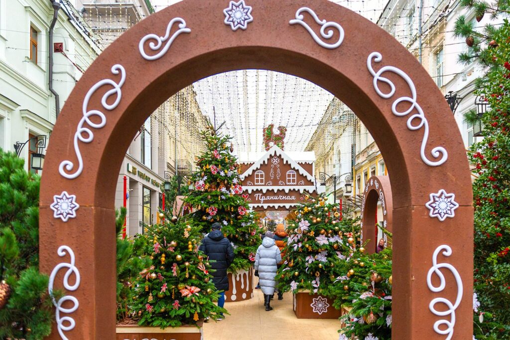 В гостях у сказки: проект «Зима в Москве» дарит жителям необычные маршруты В гостях у сказки: проект «Зима в Москве» дарит жителям необычные маршруты фото