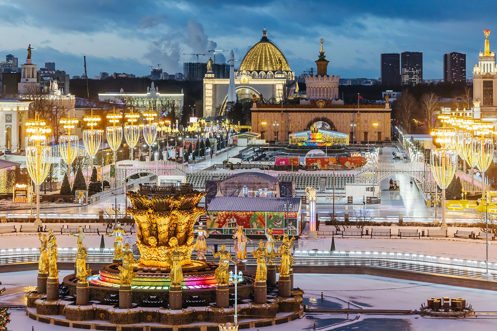 Ночь на Выставке: где Москва встречала 2026-й, фото