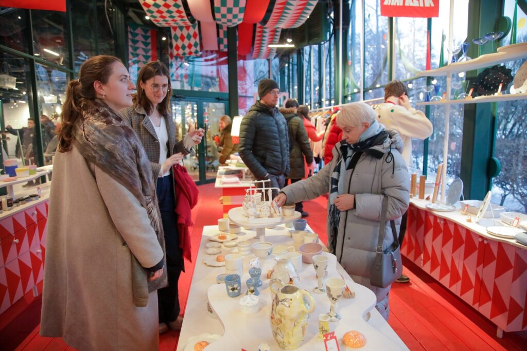 От Манежной до Гольяново: гастрономическое путешествие по площадкам &laquo;Зимы в Москве&raquo;  фото