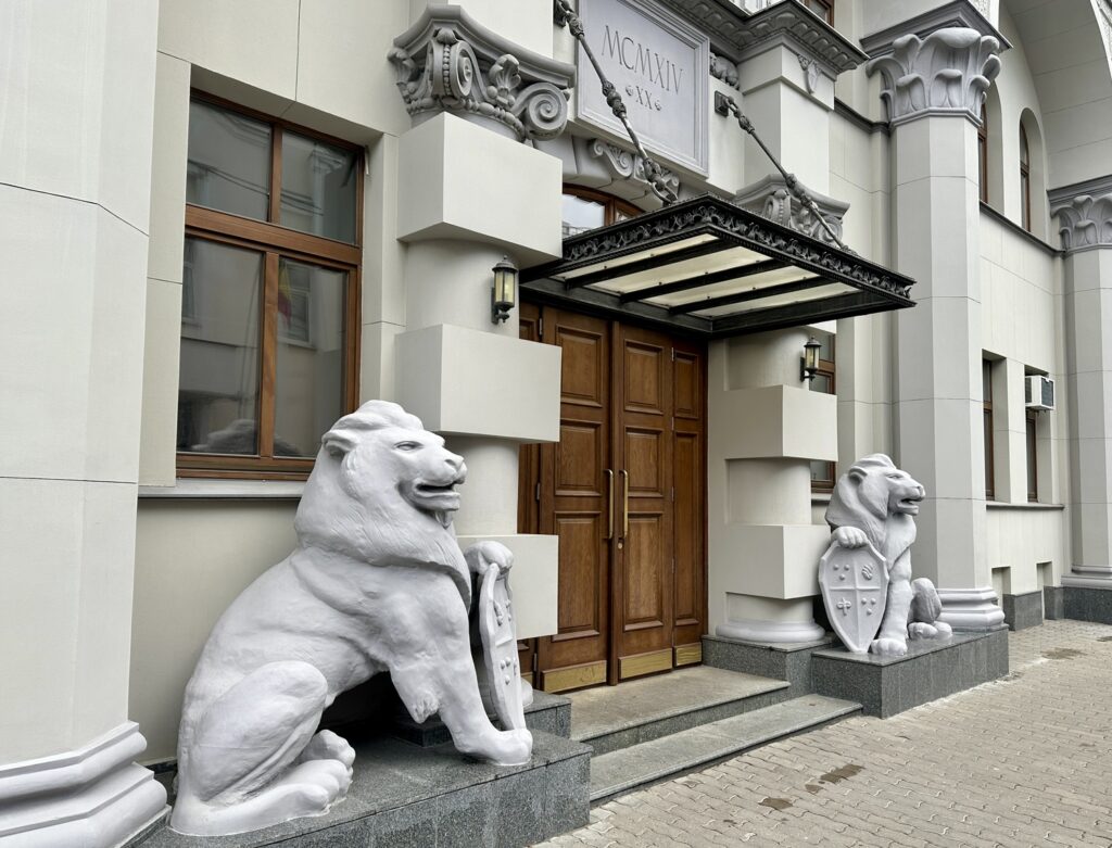 Арбатская — Баррикадная: не молчавшая Молчановка Арбатская — Баррикадная: не молчавшая Молчановка фото