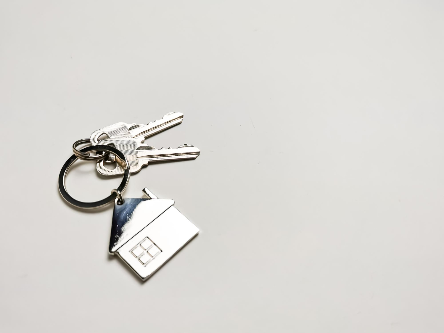 Пенсионер продал квартиру в Москве и вернул ее по обновленной «схеме Долиной», фото