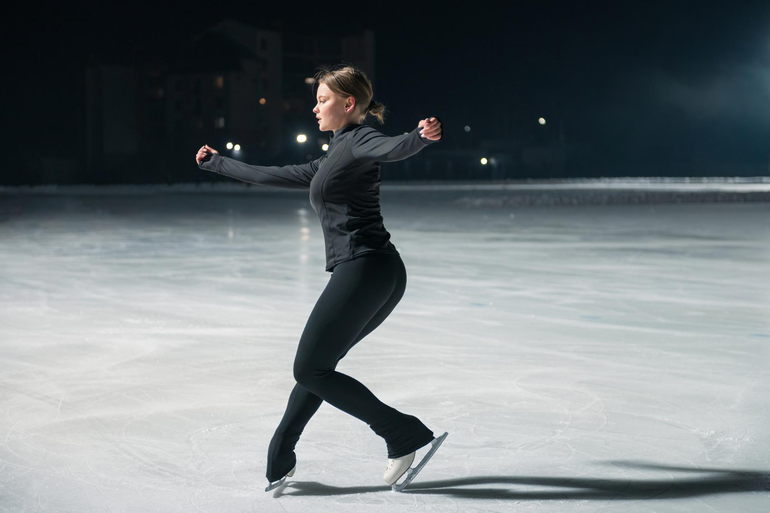 Ледовый праздник ко Дню студента пройдет в Орехово-Борисово Северном, фото