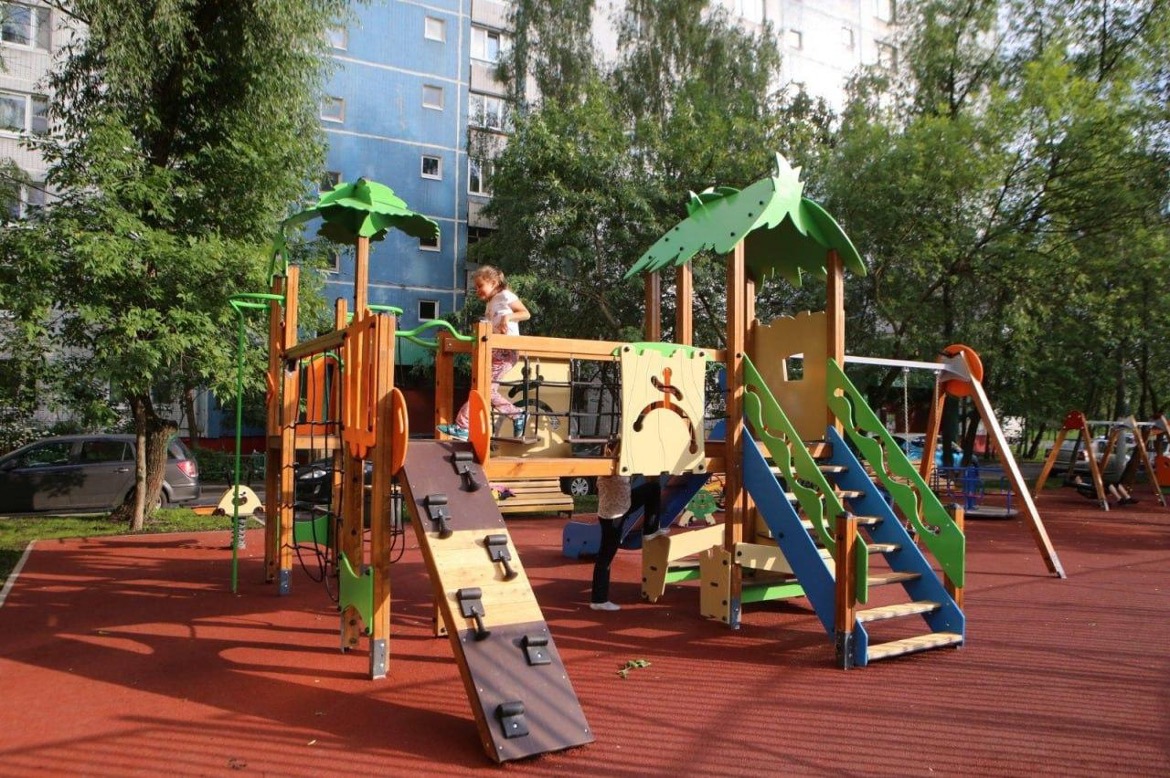 Десятки дворов благоустроят в Бибирево, фото